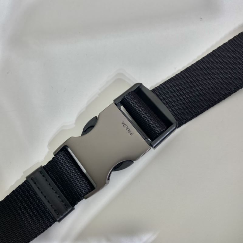Pra*a waist chest packs